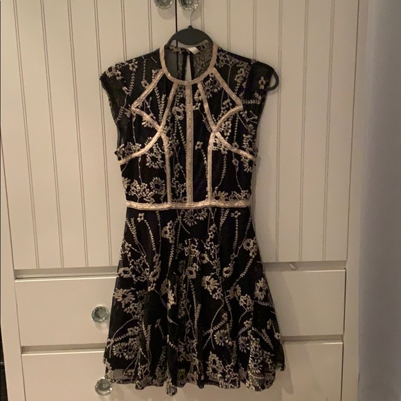 I am getting rid of some clothes before college - Picture 1 of 3